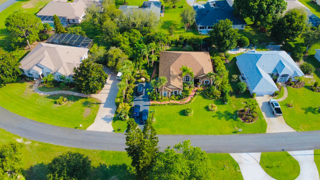 overhead view of a Florida neighborhood